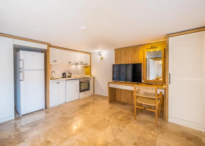 White Garden Patara *