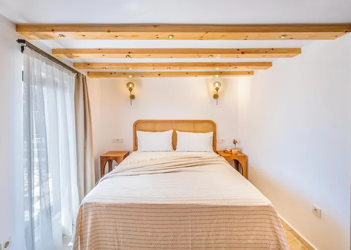 White Garden Patara Apartment